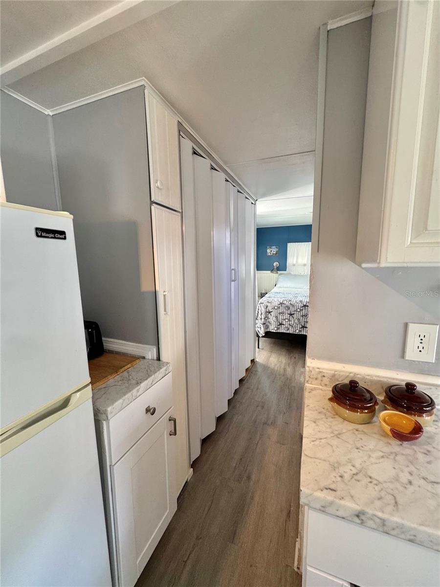 Image 20 of 43 For 10315 Cortez Road W 30-2