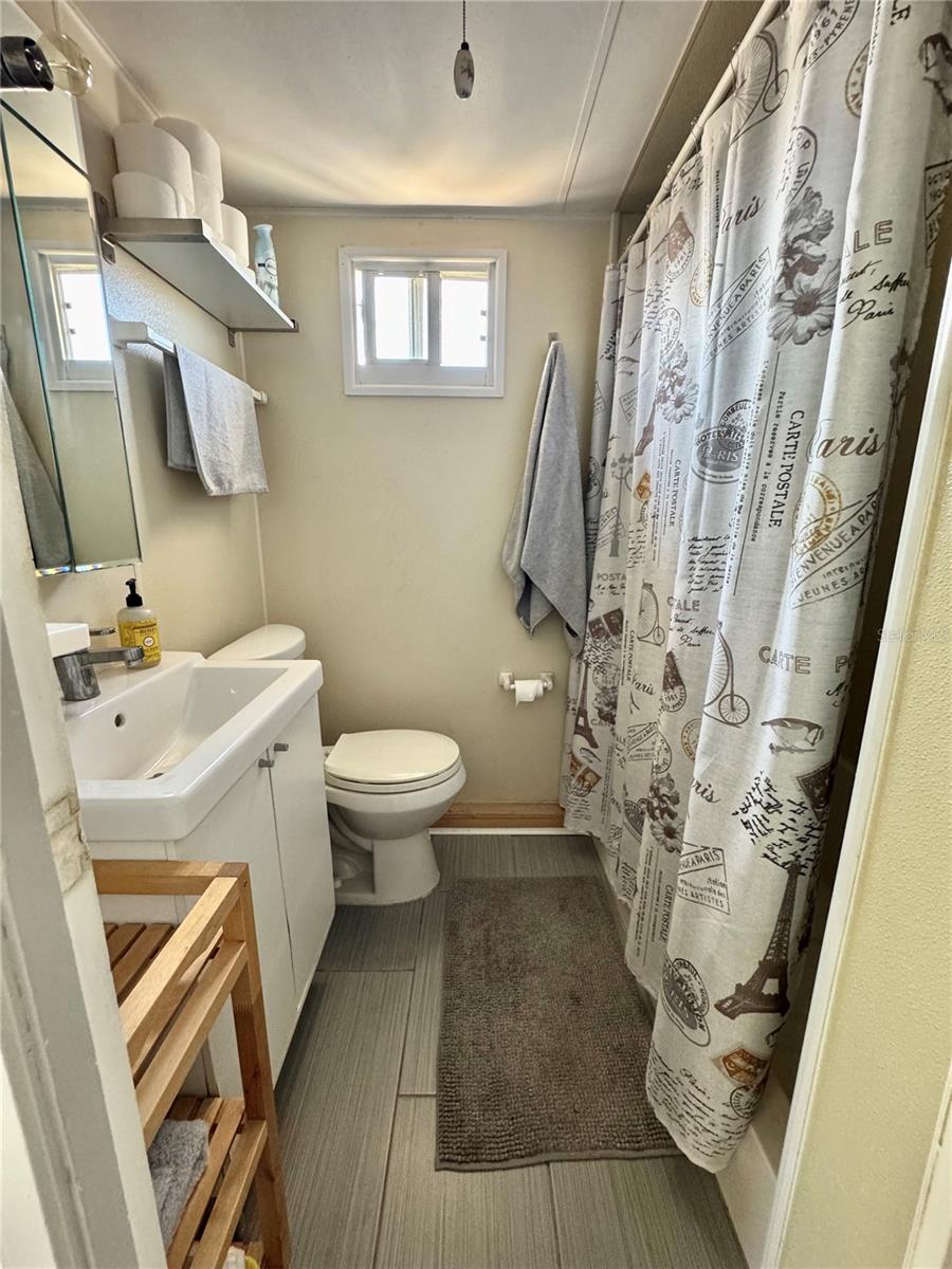 Image 22 of 43 For 10315 Cortez Road W 30-2