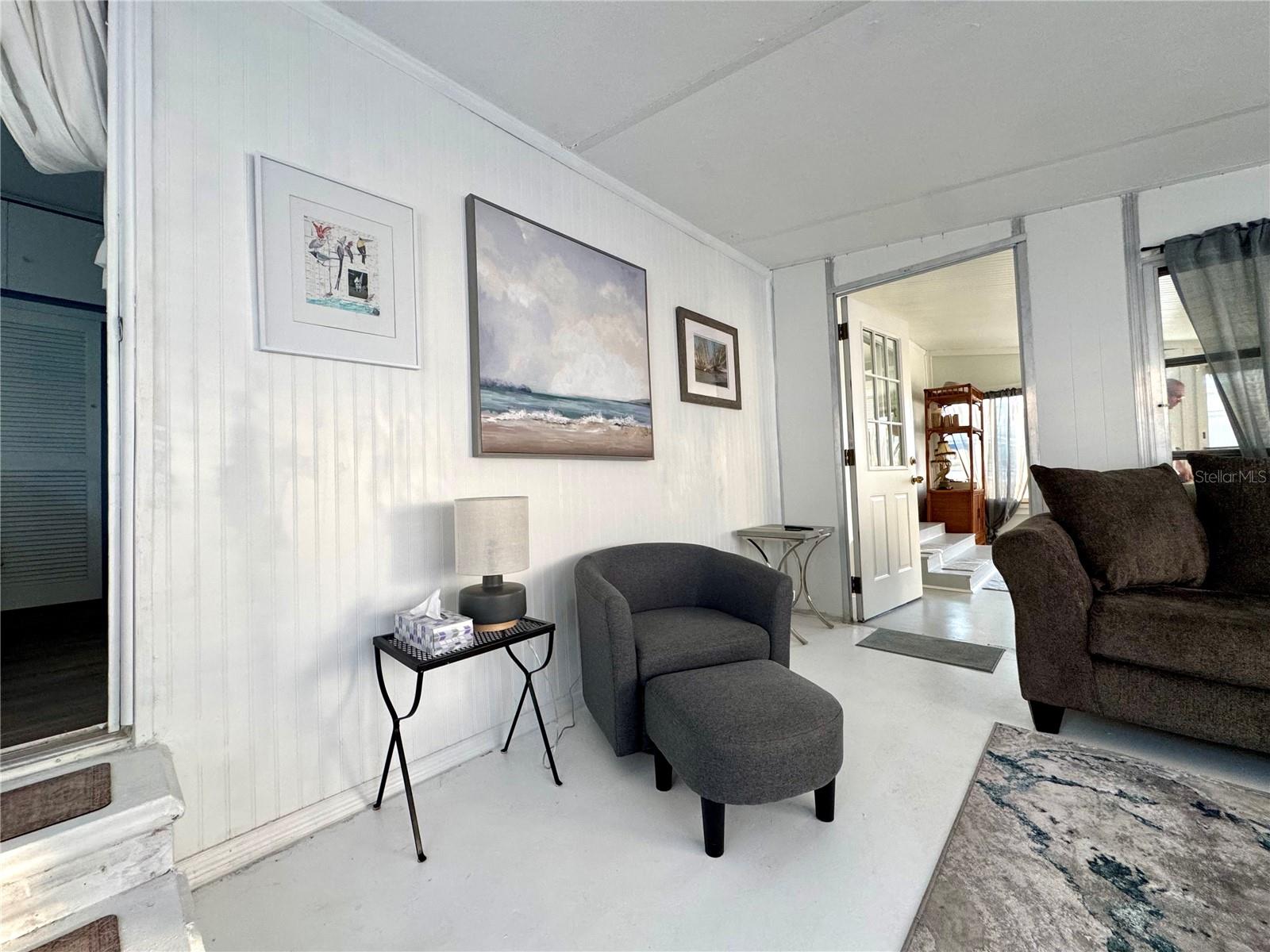 Image 27 of 43 For 10315 Cortez Road W 30-2