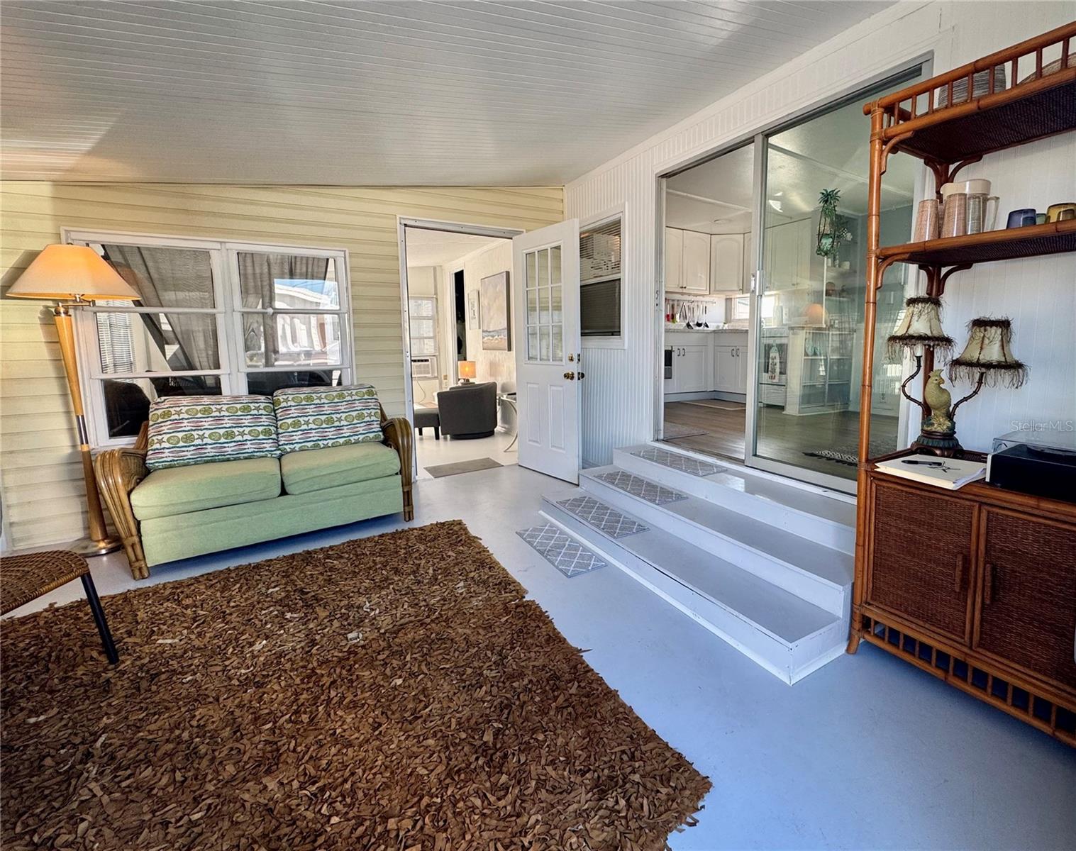 Image 3 of 43 For 10315 Cortez Road W 30-2