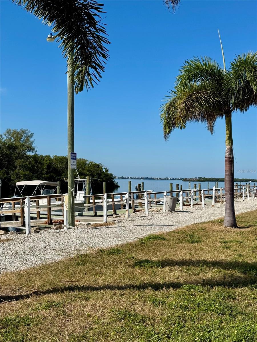 Image 38 of 43 For 10315 Cortez Road W 30-2