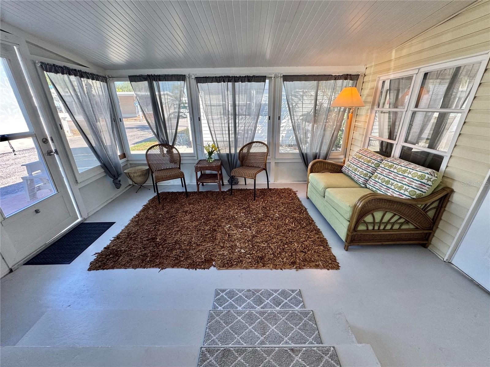 Image 7 of 43 For 10315 Cortez Road W 30-2