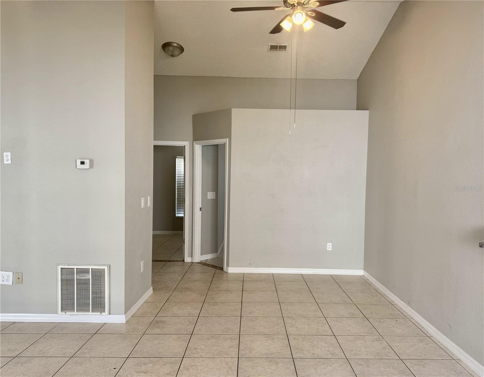 Image 12 of 24 For 4347 Creekside Boulevard