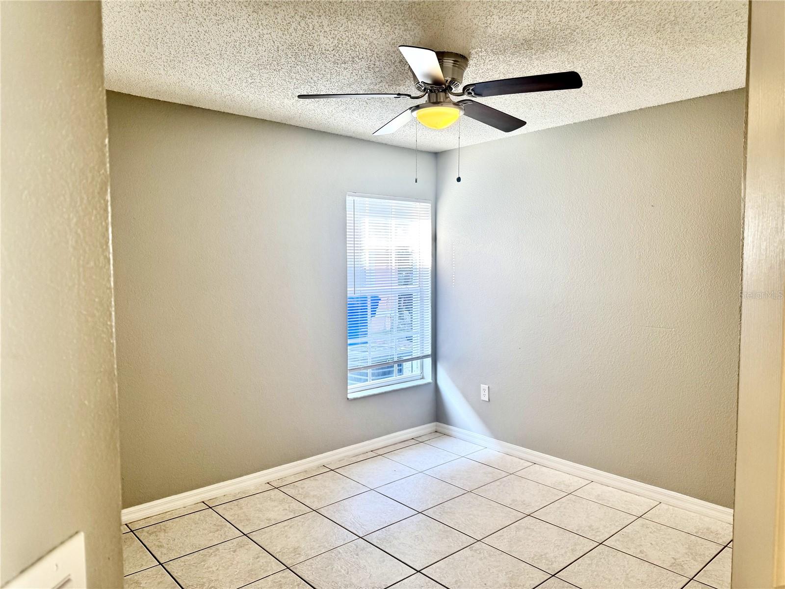 Image 15 of 24 For 4347 Creekside Boulevard