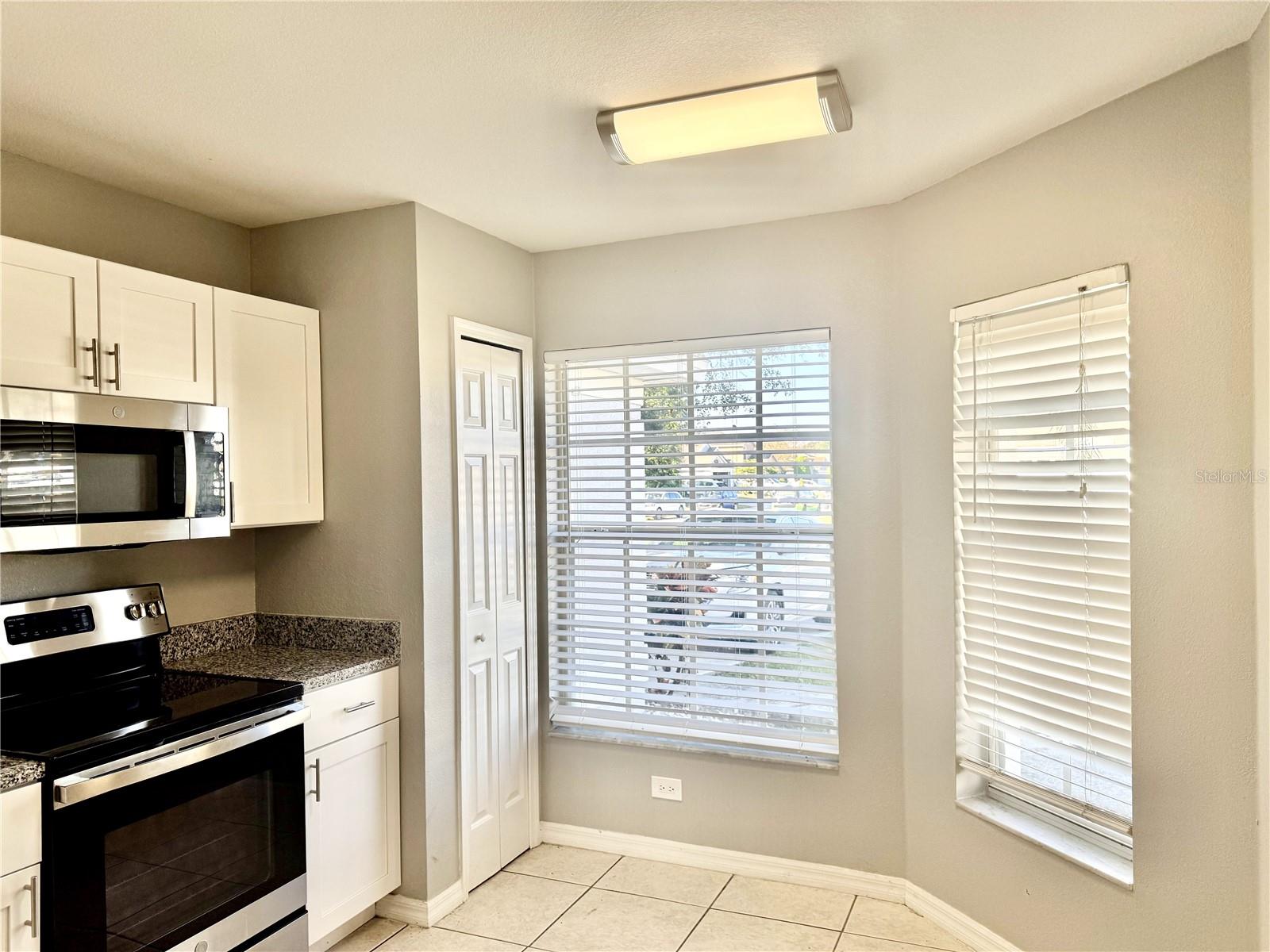 Image 20 of 24 For 4347 Creekside Boulevard