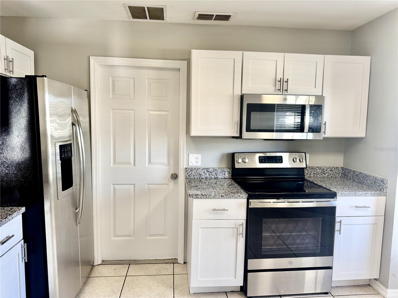 Image 21 of 24 For 4347 Creekside Boulevard