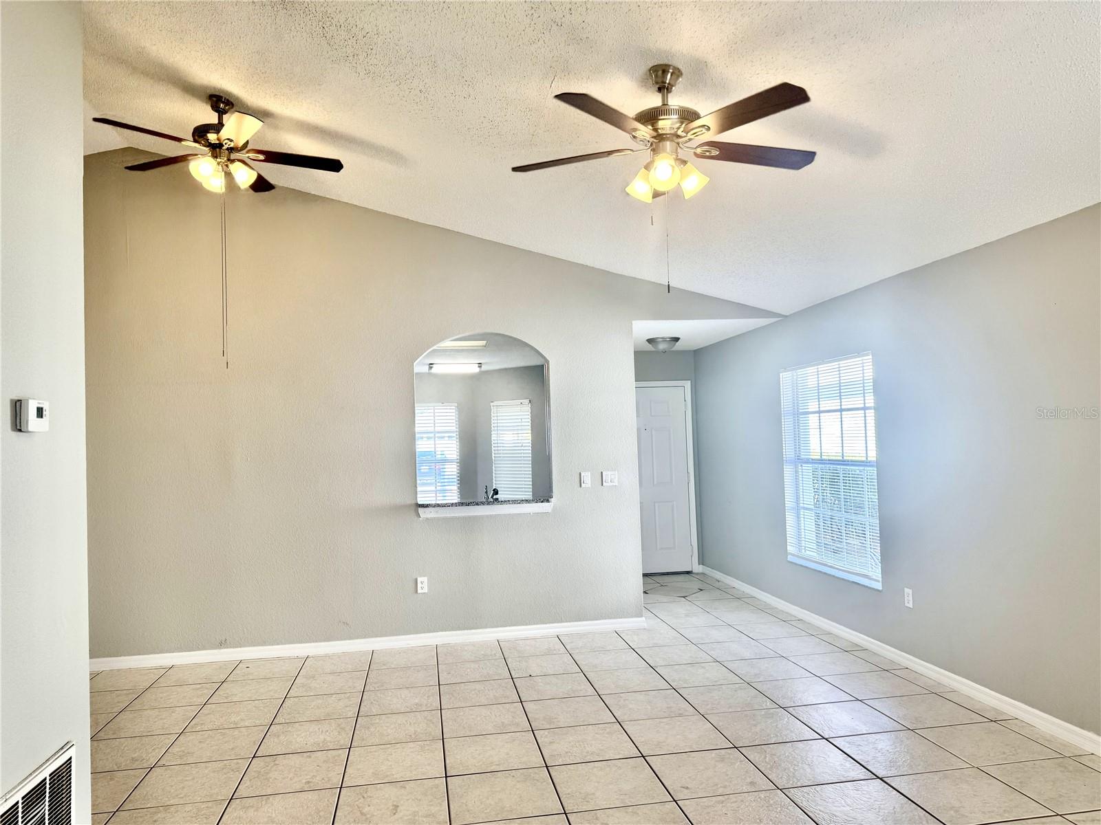 Image 4 of 24 For 4347 Creekside Boulevard