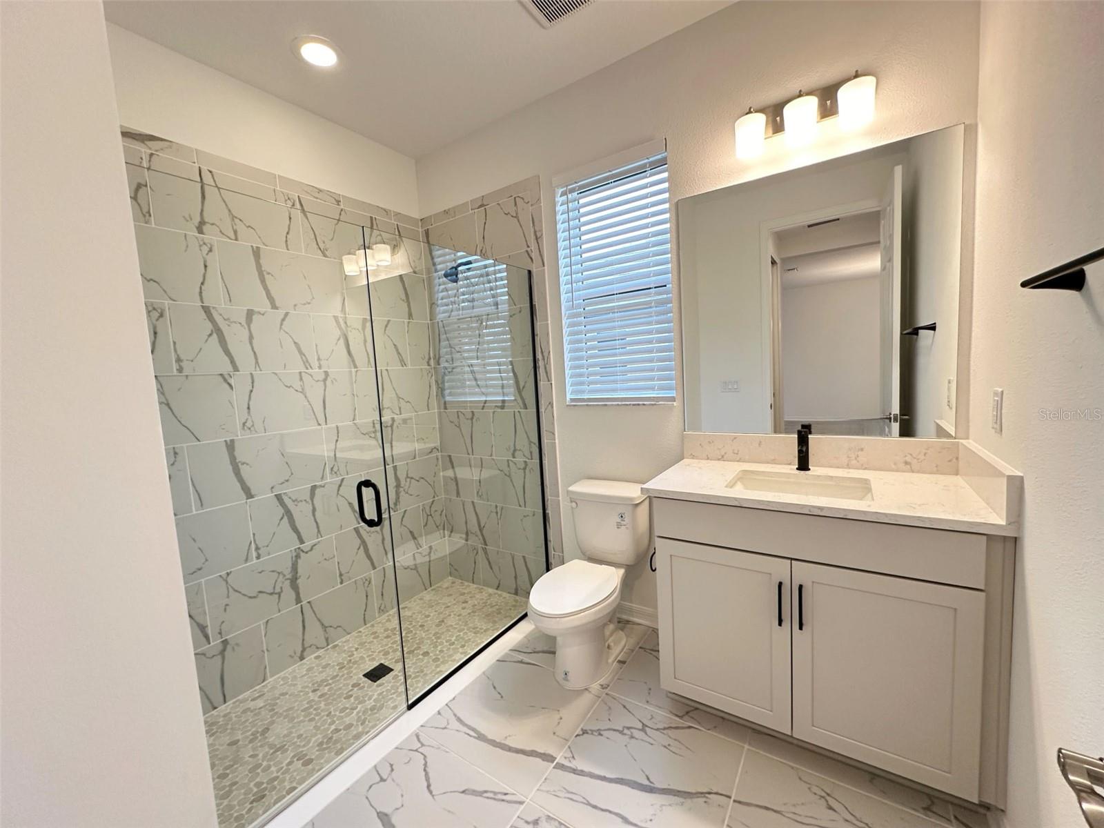 Image 13 of 30 For 17937 Cherished Loop