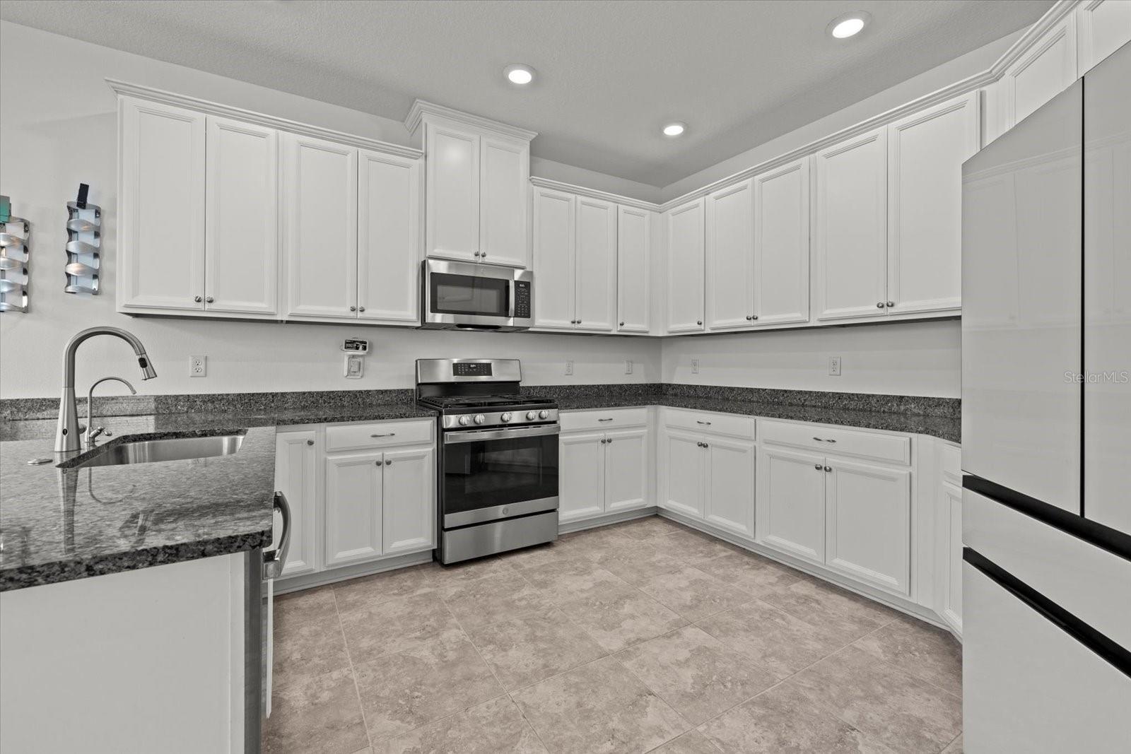 Image 37 of 46 For 16226 Paynes Mill Drive