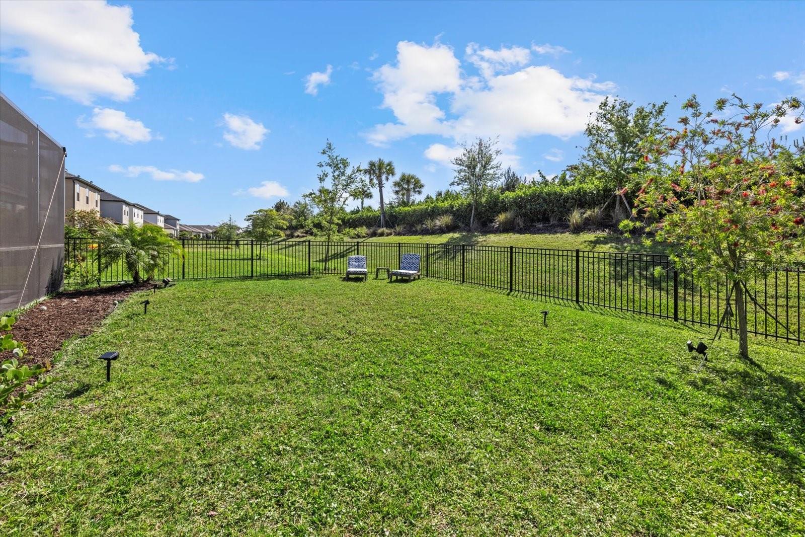 Image 8 of 46 For 16226 Paynes Mill Drive