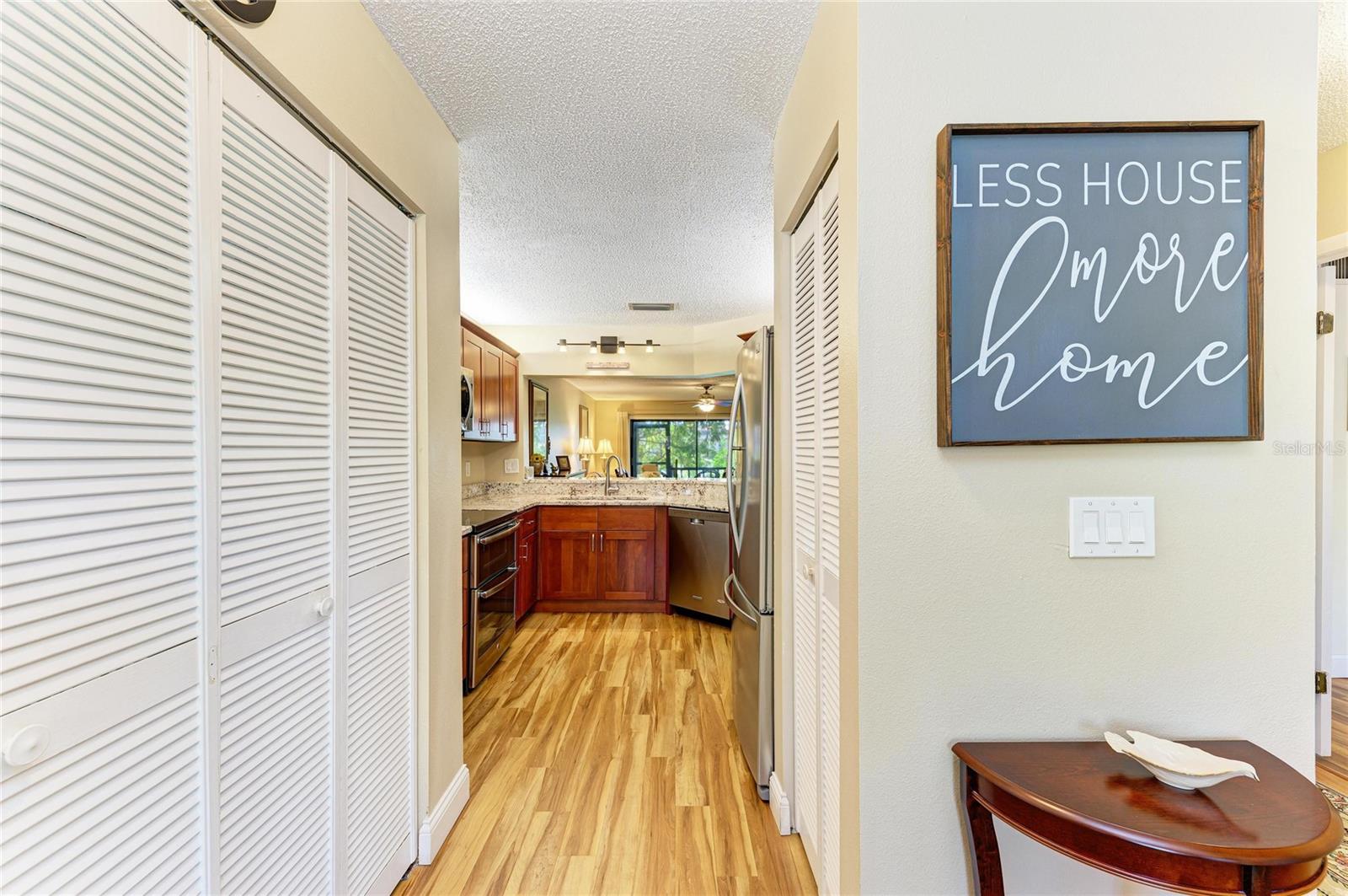 Image 18 of 66 For 5341 Lake Arrowhead Trail 11