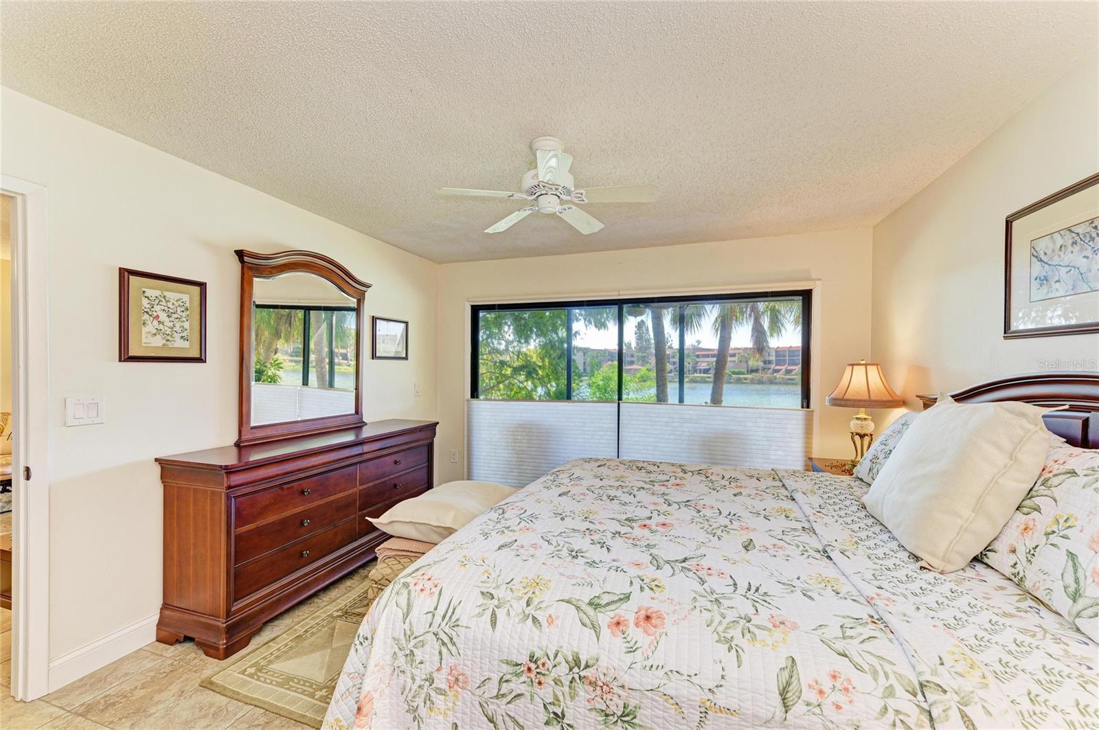 Image 23 of 66 For 5341 Lake Arrowhead Trail 11