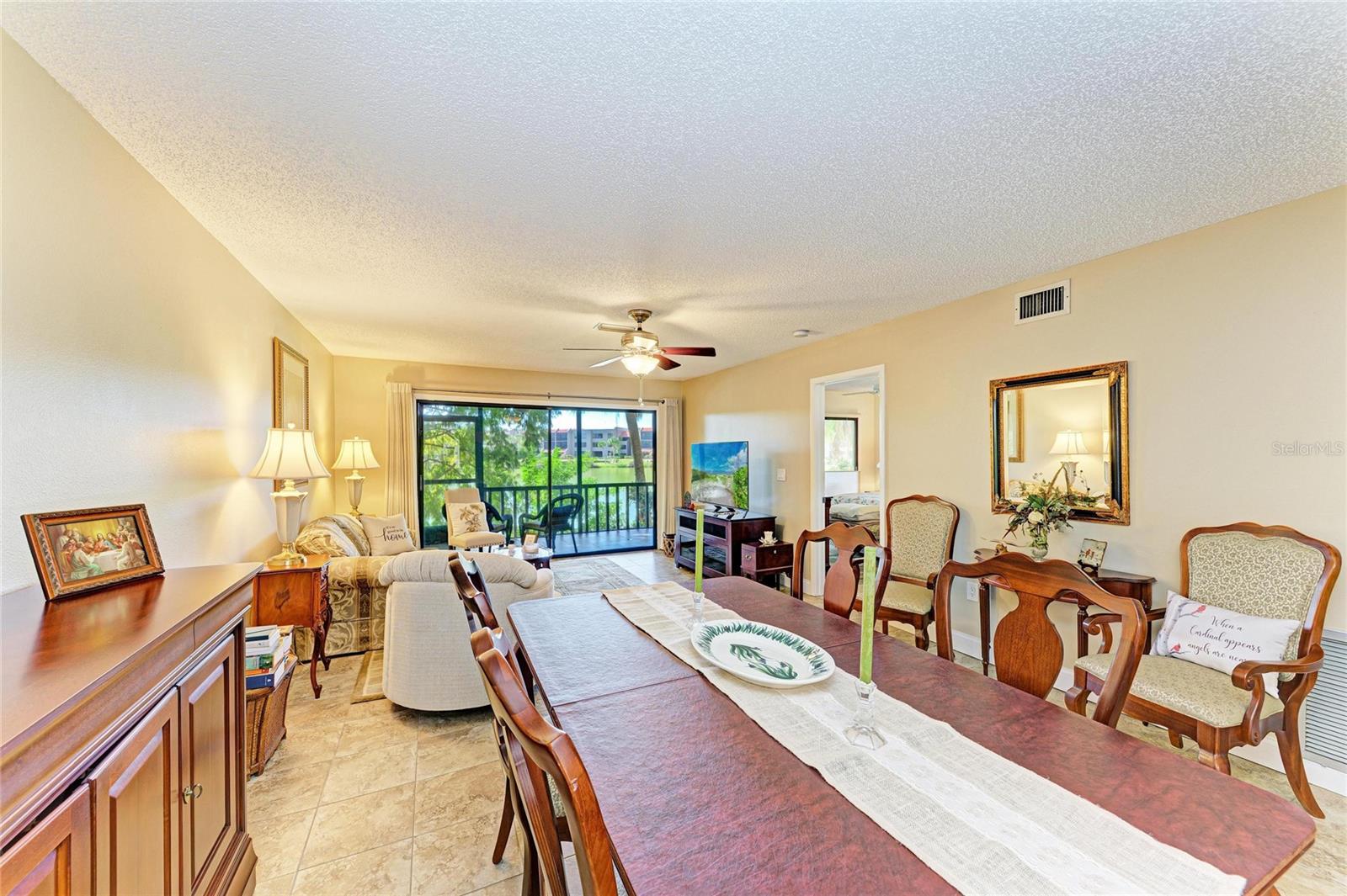 Image 7 of 66 For 5341 Lake Arrowhead Trail 11