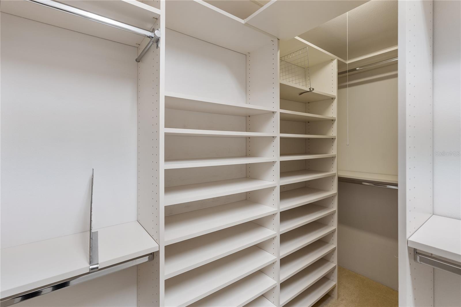 Image 21 of 80 For 1800 Benjamin Franklin Drive B809