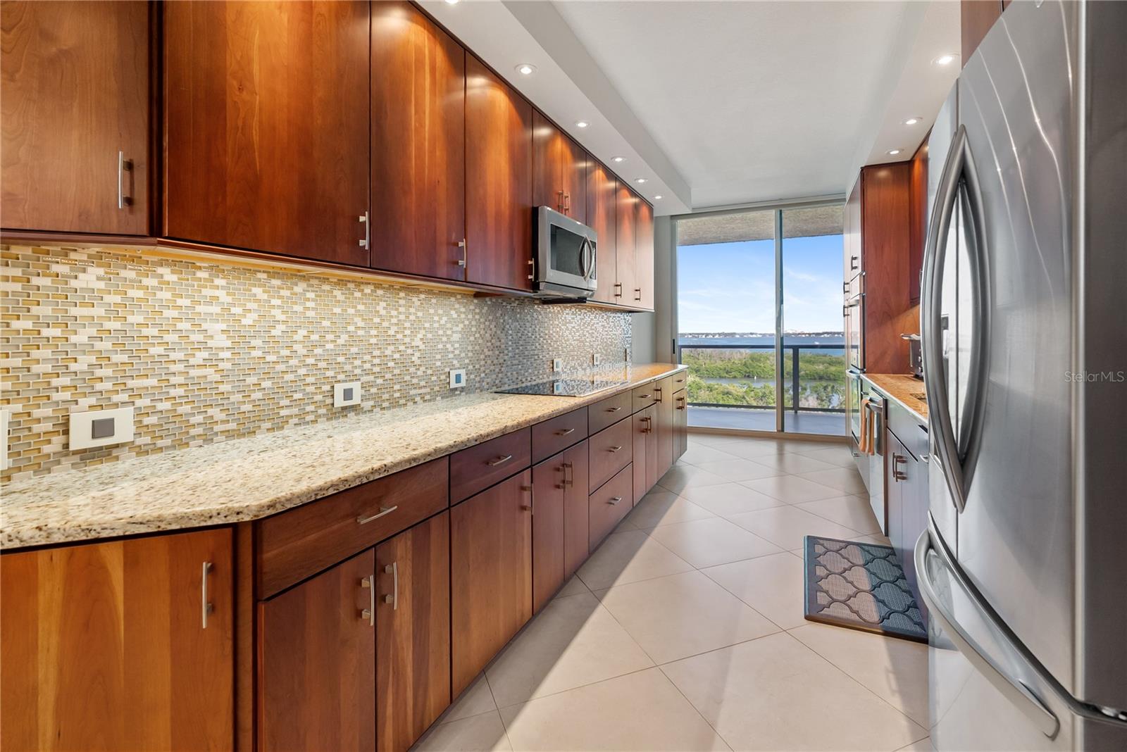 Image 31 of 80 For 1800 Benjamin Franklin Drive B809