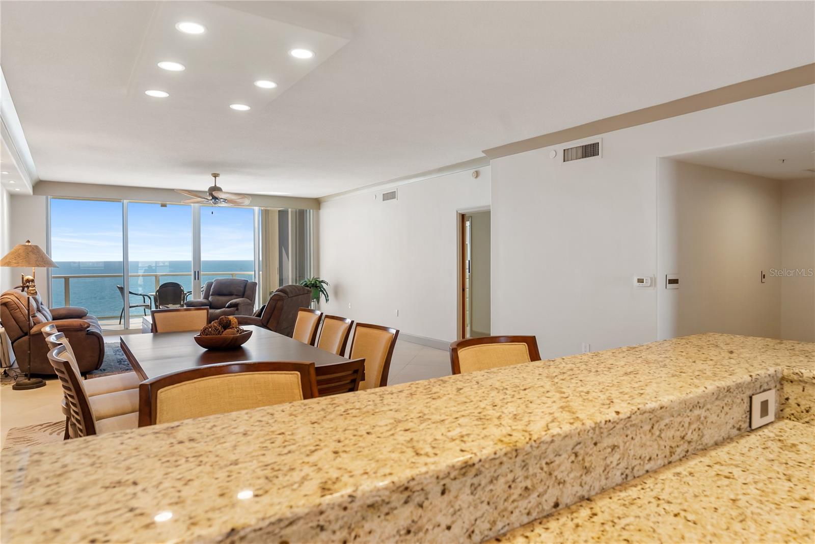 Image 34 of 80 For 1800 Benjamin Franklin Drive B809