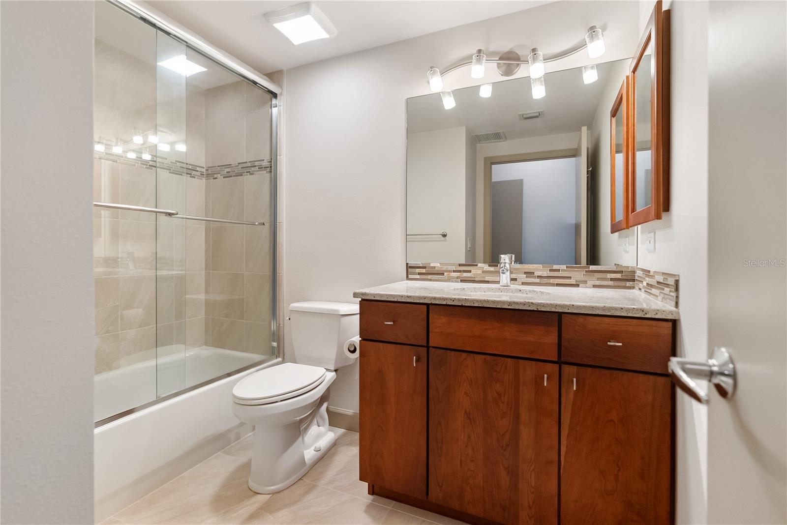 Image 37 of 80 For 1800 Benjamin Franklin Drive B809