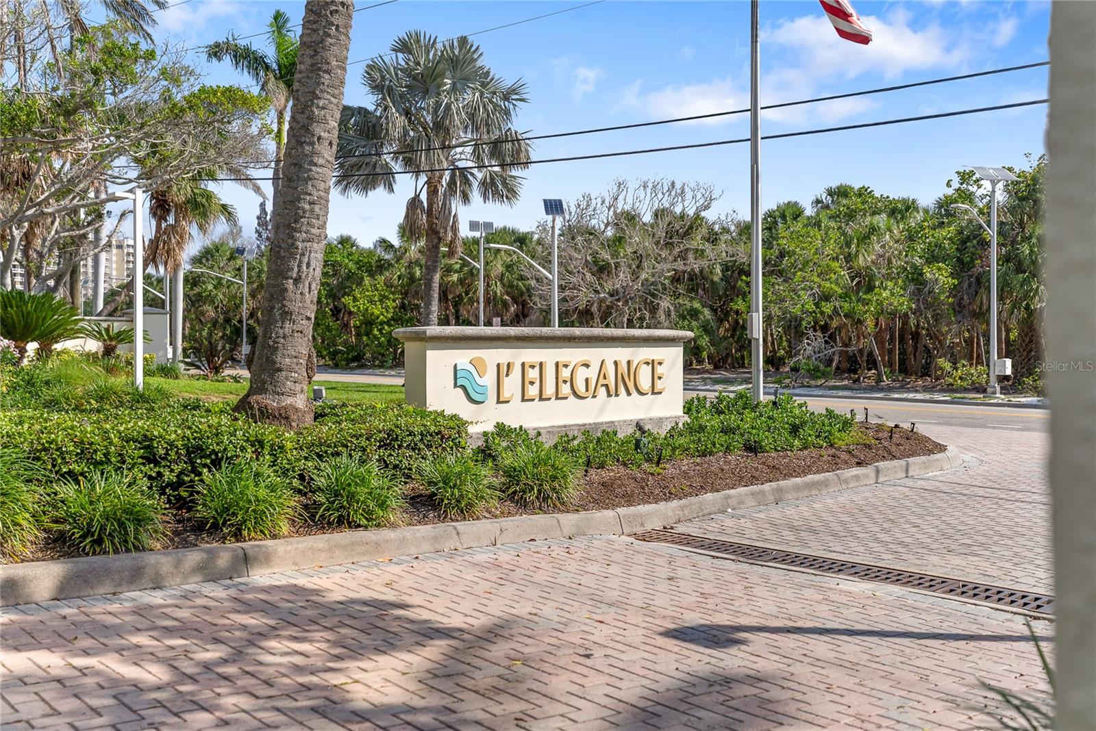 Image 5 of 80 For 1800 Benjamin Franklin Drive B809