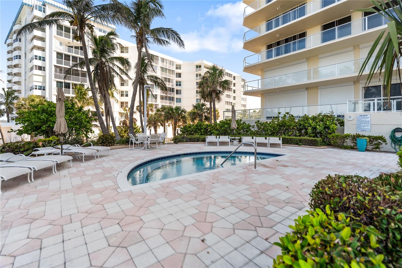 Image 70 of 80 For 1800 Benjamin Franklin Drive B809