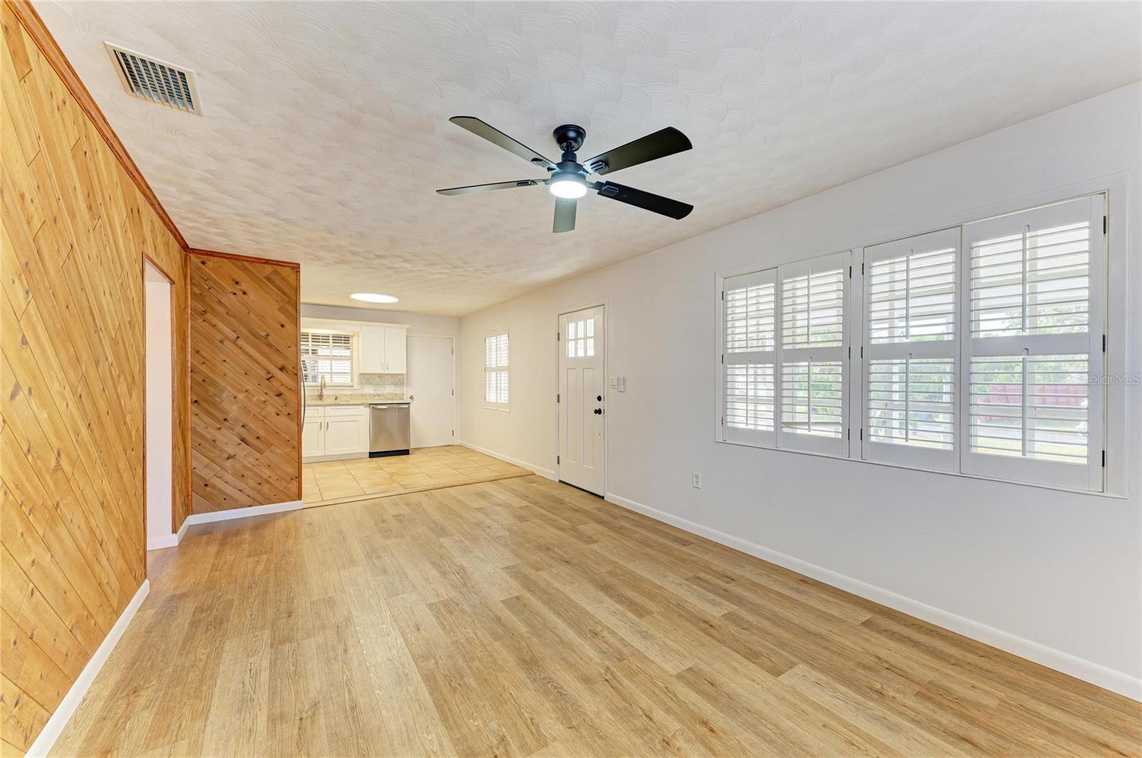 Image 14 of 56 For 616 Palm Avenue