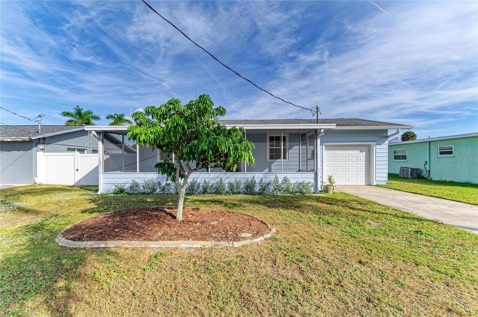 Image 4 of 56 For 616 Palm Avenue