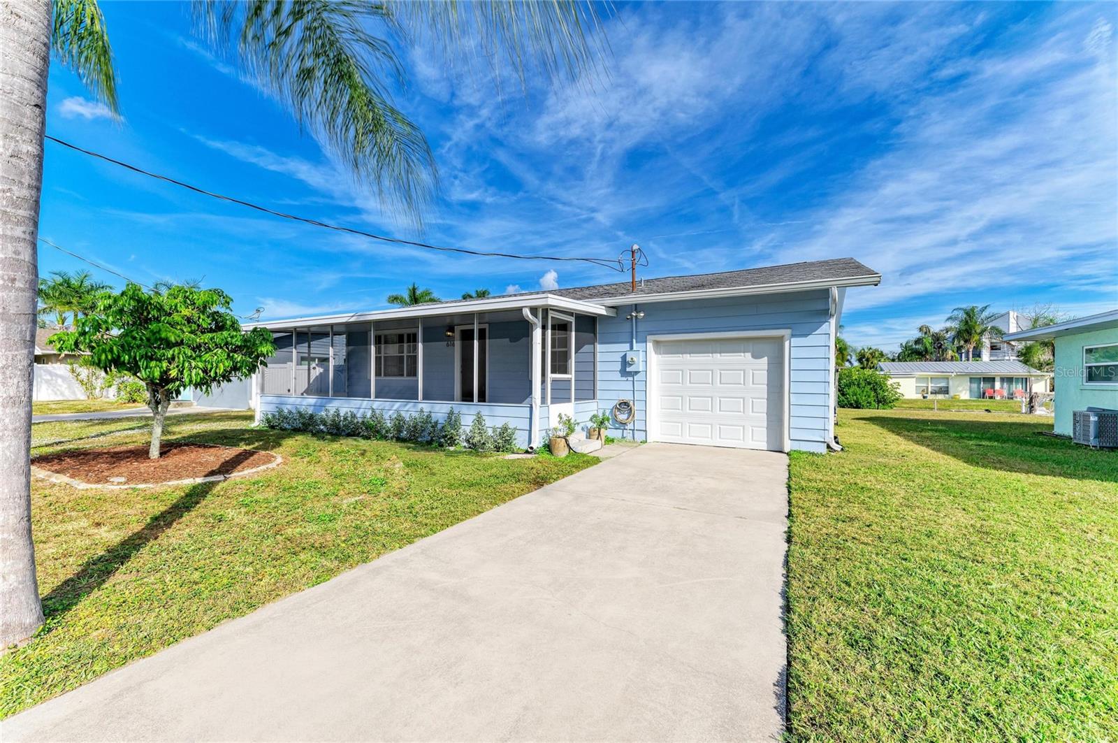 Image 5 of 56 For 616 Palm Avenue