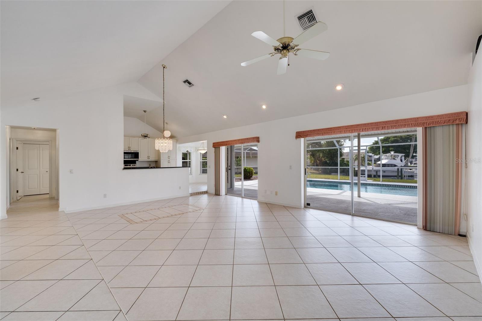 Image 13 of 45 For 13376 Journeys