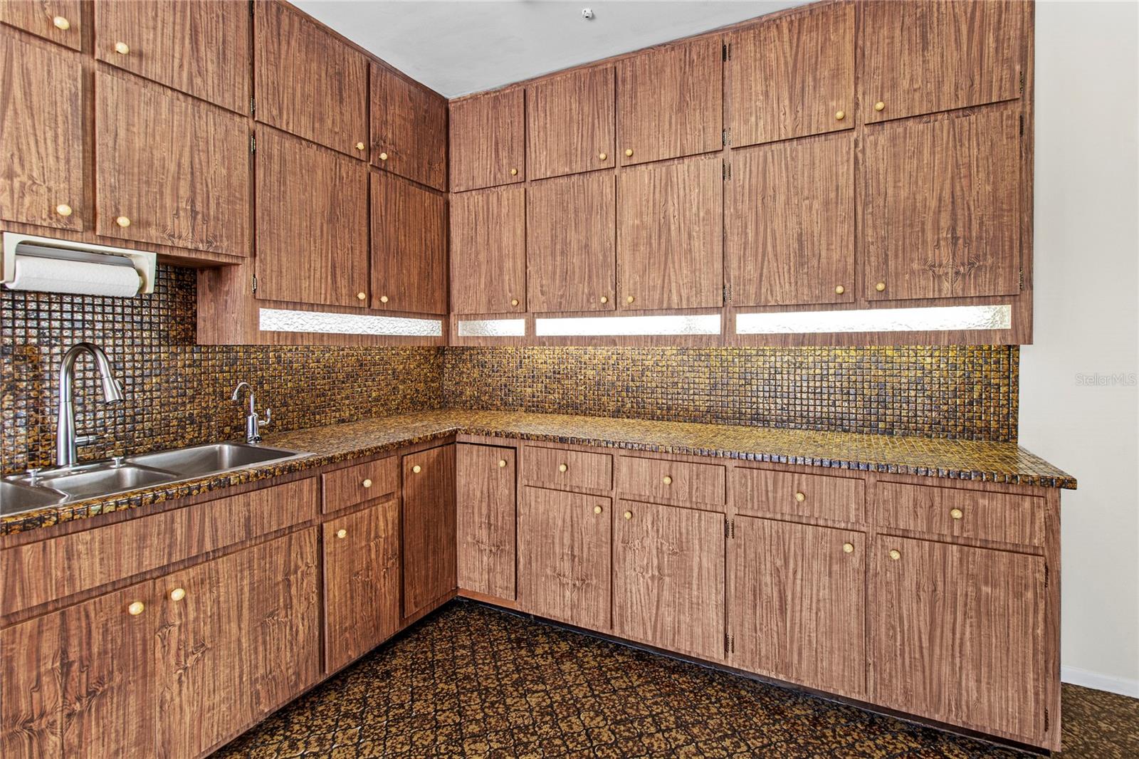 Image 10 of 27 For 2605 Desoto Road