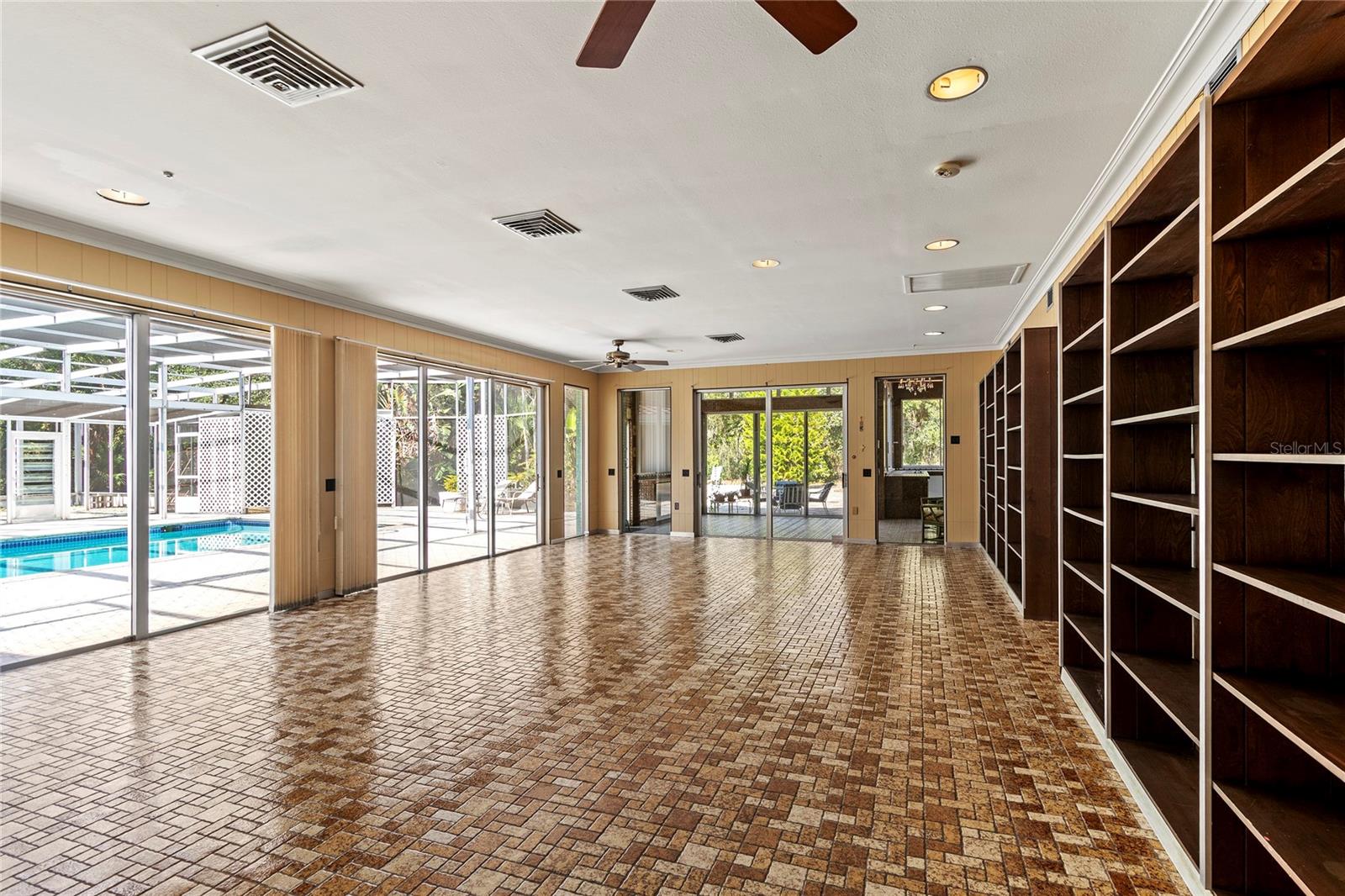 Image 16 of 27 For 2605 Desoto Road