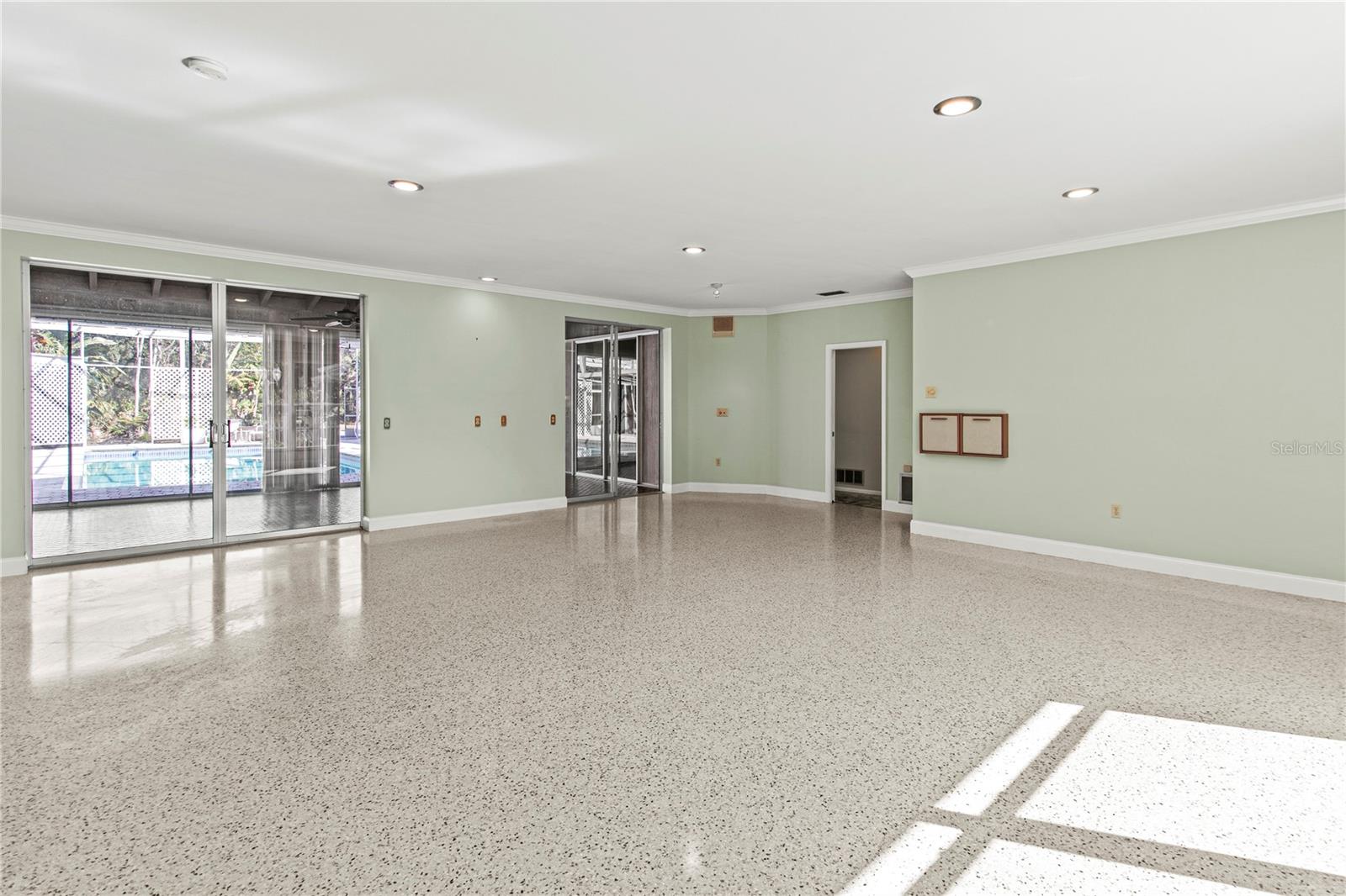 Image 6 of 27 For 2605 Desoto Road