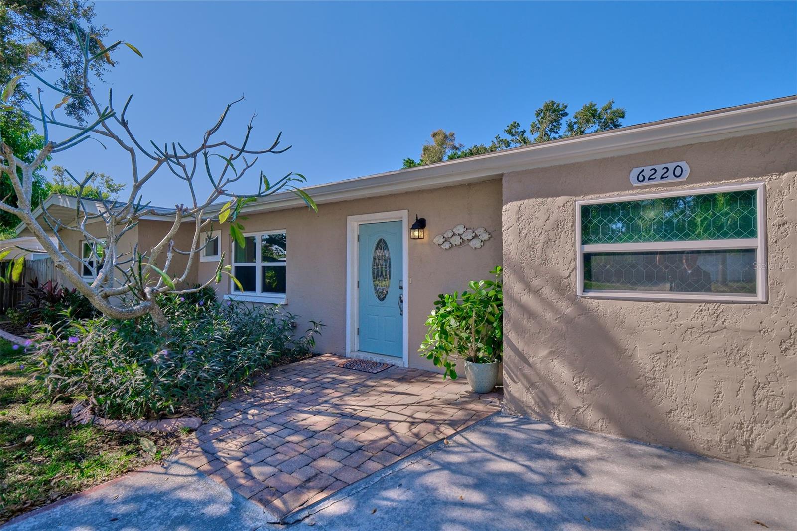 Image 2 of 42 For 6220 Murdock Avenue