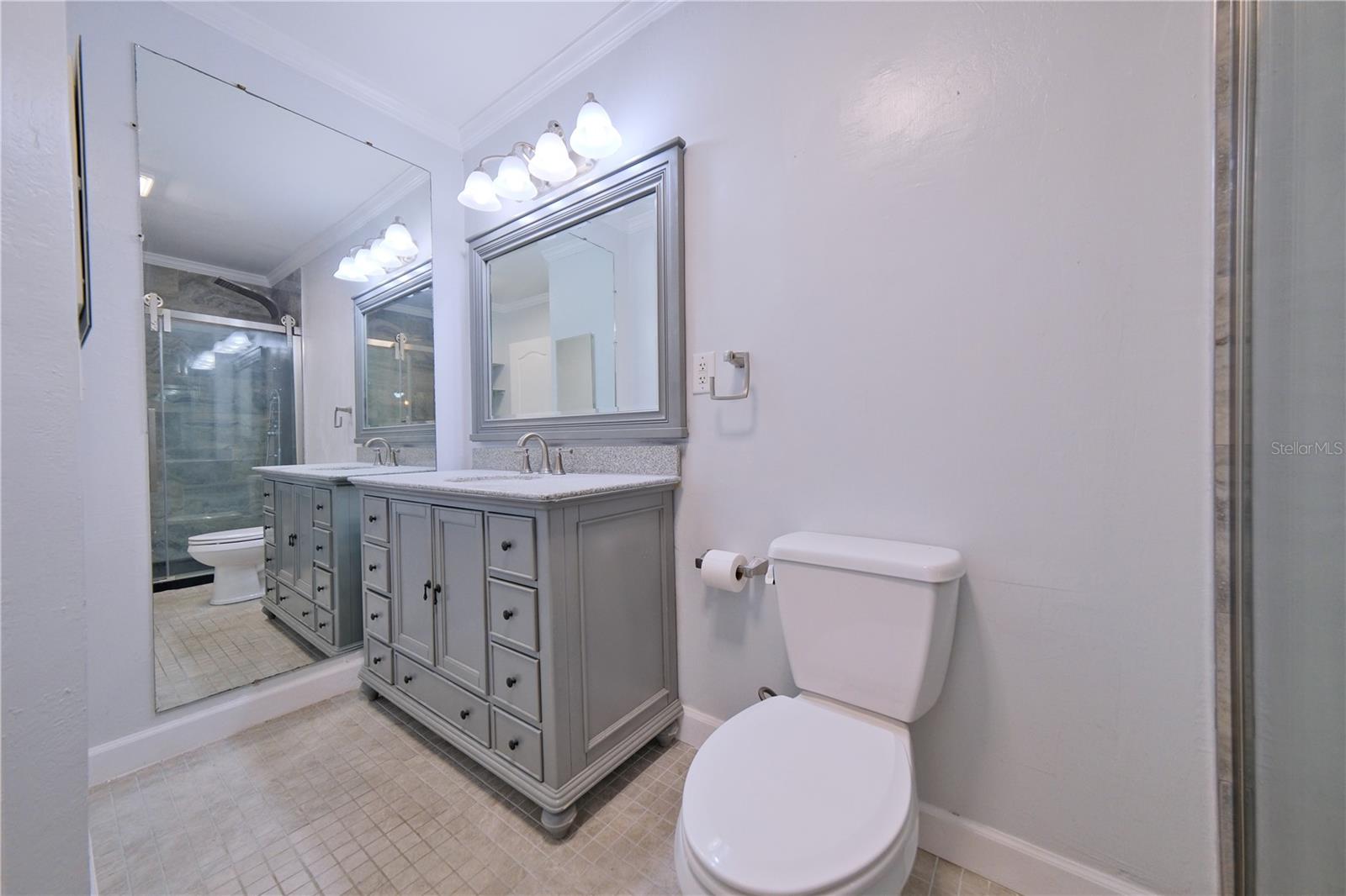 Image 26 of 42 For 6220 Murdock Avenue