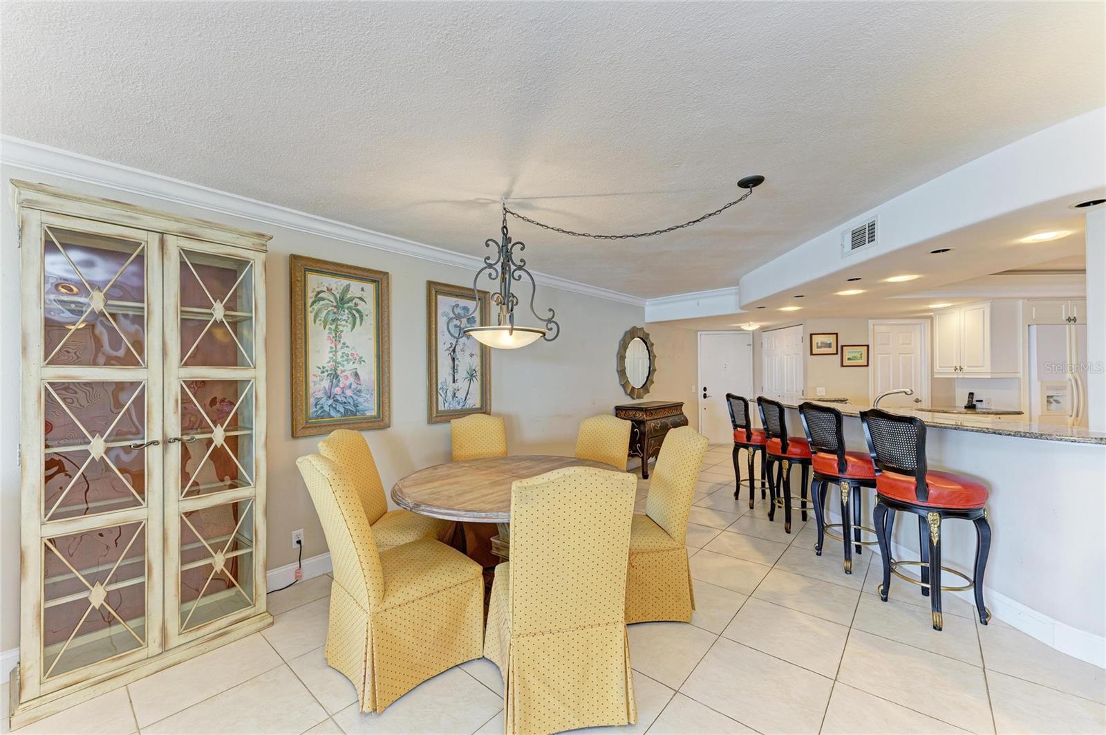 Image 9 of 64 For 5700 Escondida Boulevard S 201