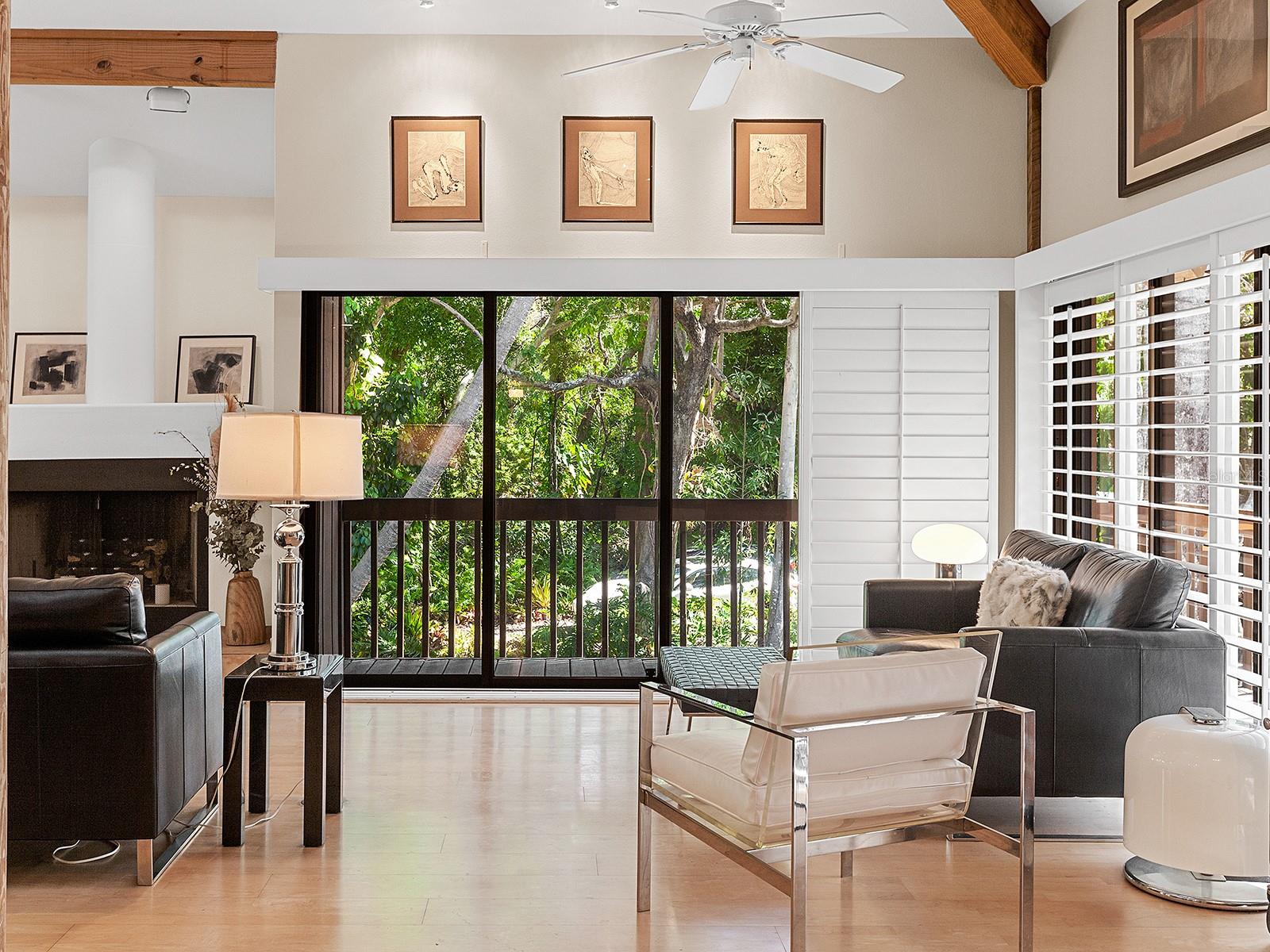 Image 34 of 55 For 2613 Temple Street