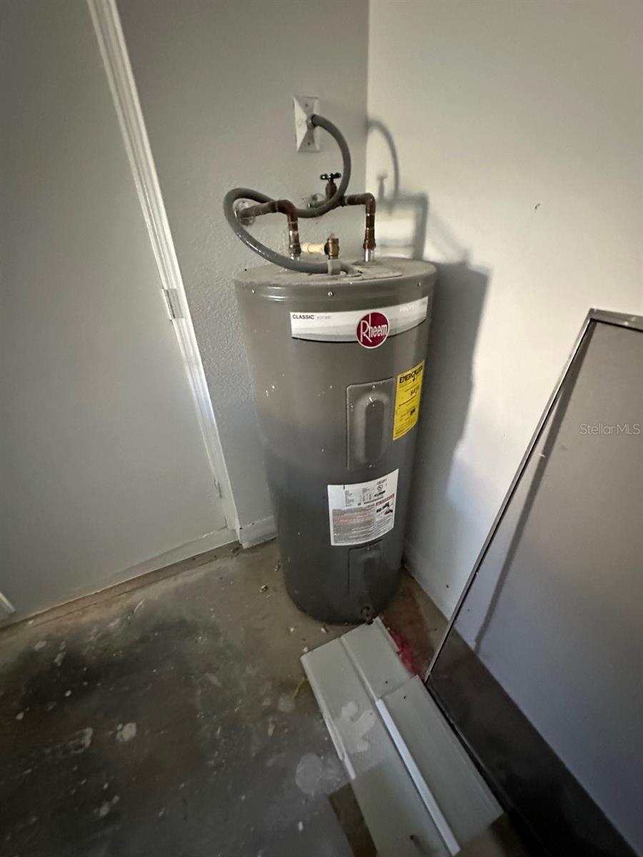 Image 16 of 20 For 1190 Capricorn Boulevard