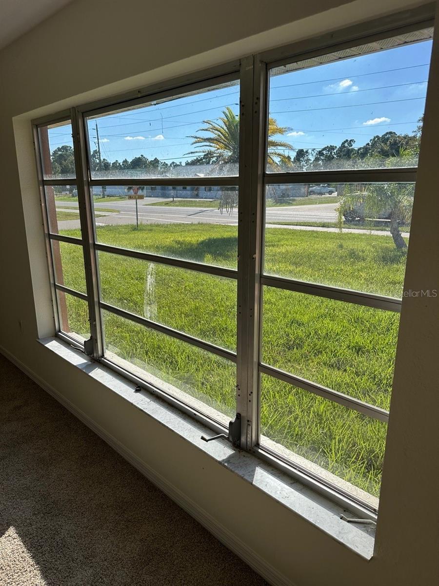 Image 19 of 20 For 1190 Capricorn Boulevard