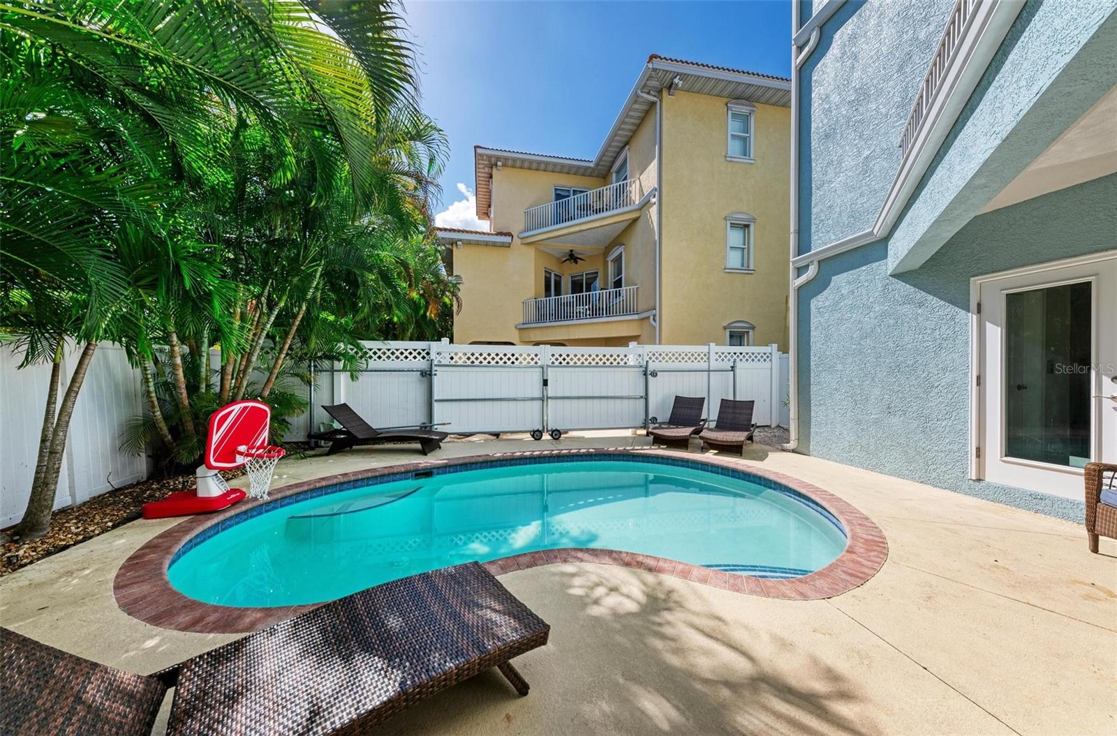 Image 43 of 51 For 201 57th Street