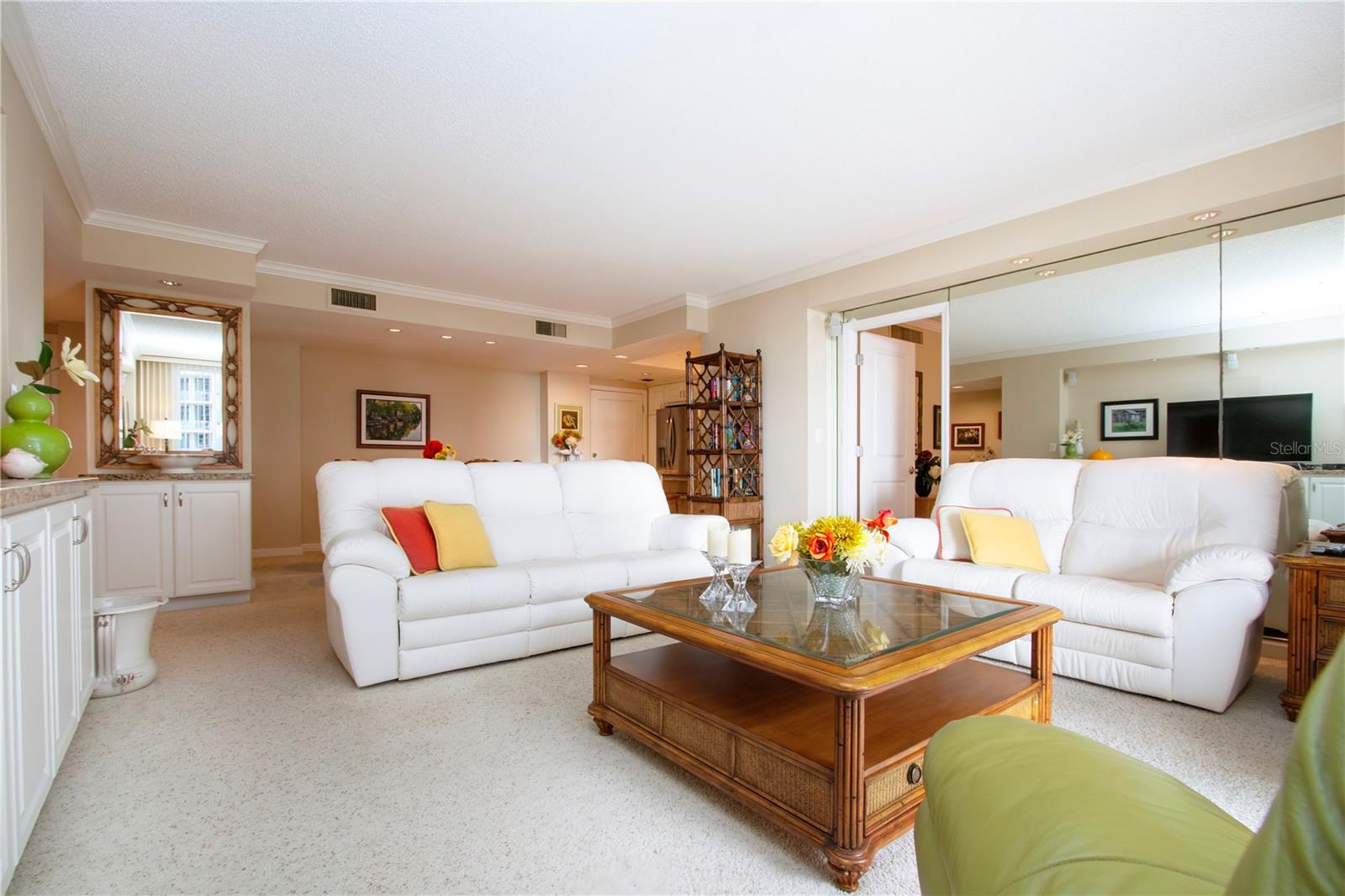 Image 19 of 63 For 1212 Benjamin Franklin Drive 607