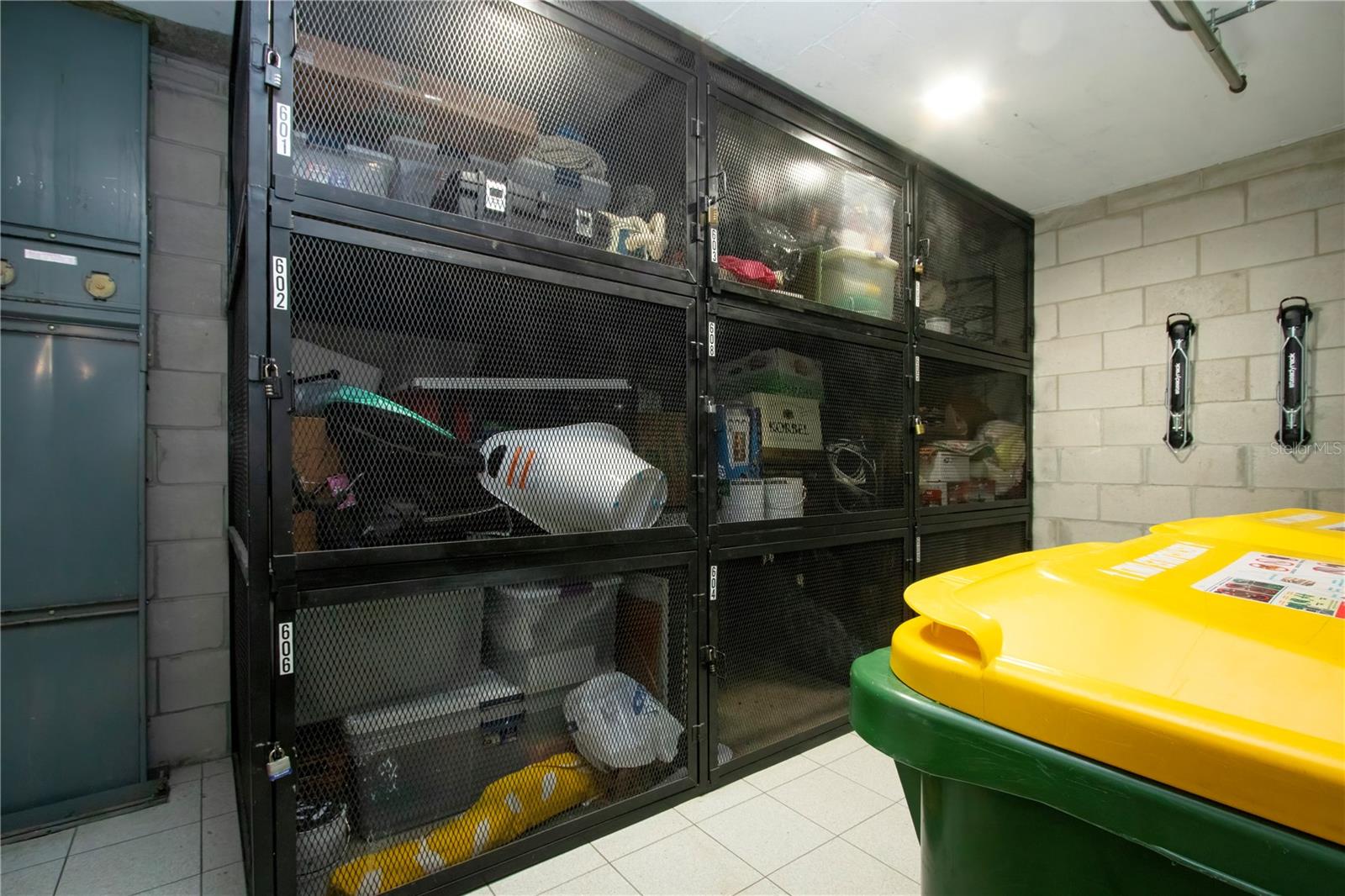 Image 46 of 63 For 1212 Benjamin Franklin Drive 607