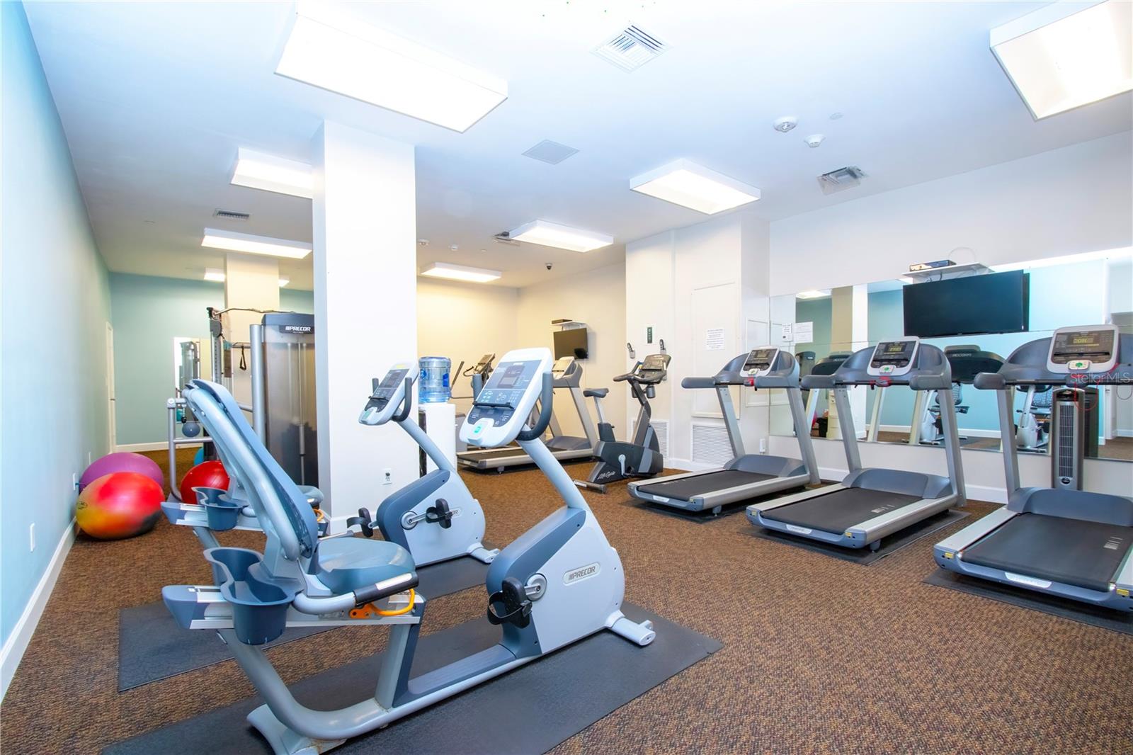 Image 55 of 63 For 1212 Benjamin Franklin Drive 607