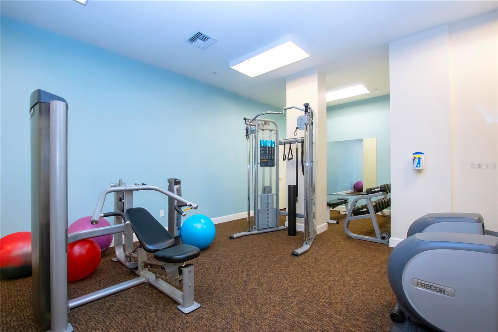 Image 57 of 63 For 1212 Benjamin Franklin Drive 607