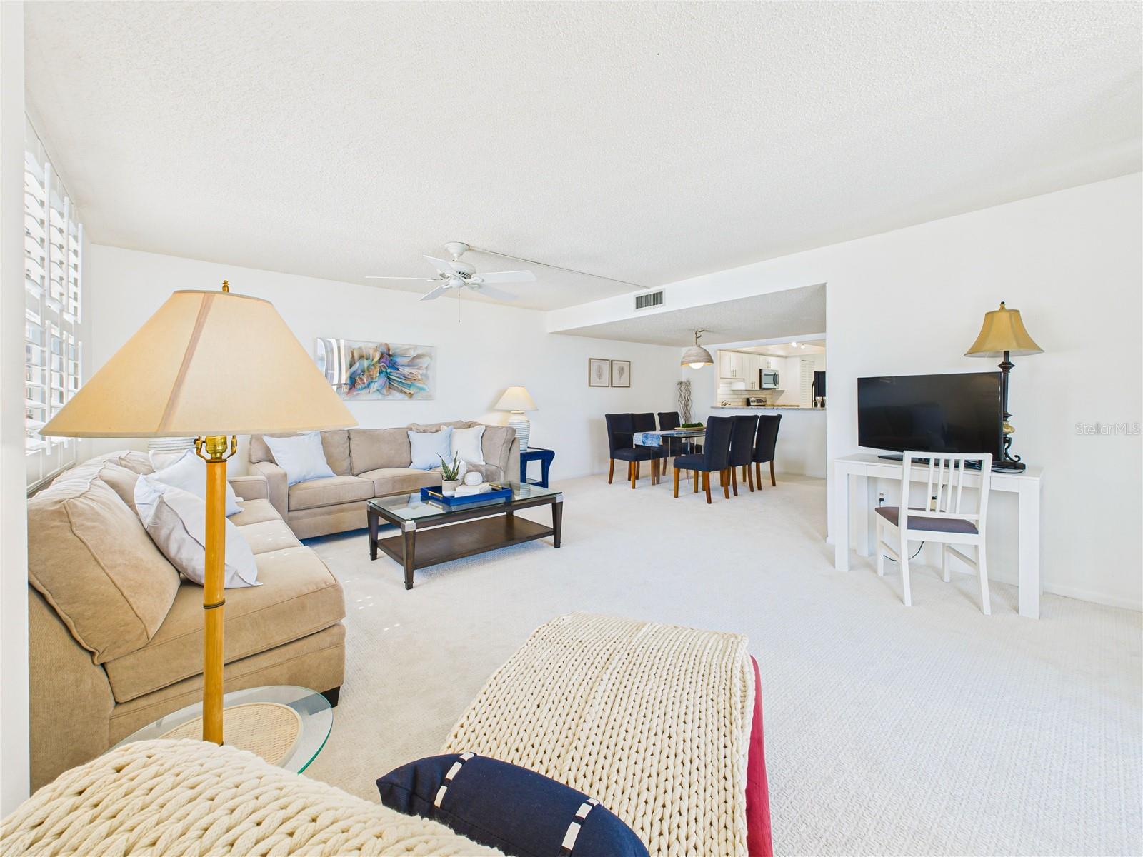 Image 10 of 55 For 8767 Midnight Pass Road 403f