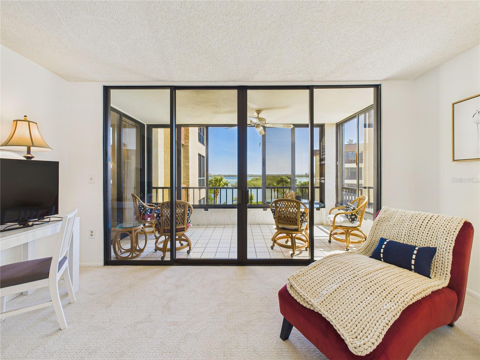 Image 12 of 55 For 8767 Midnight Pass Road 403f