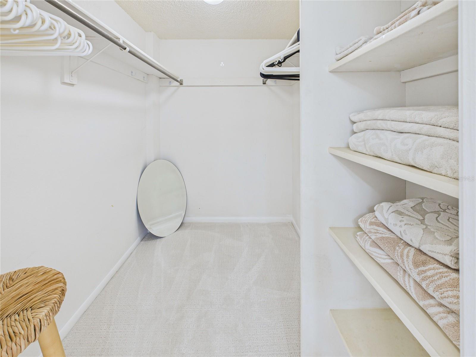 Image 19 of 55 For 8767 Midnight Pass Road 403f