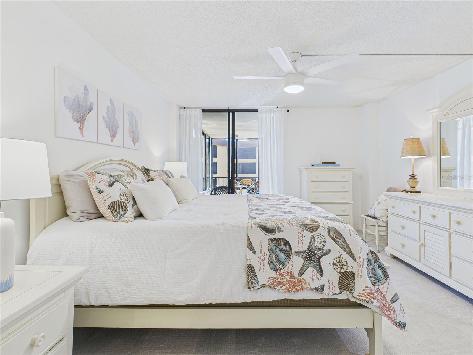 Image 22 of 55 For 8767 Midnight Pass Road 403f