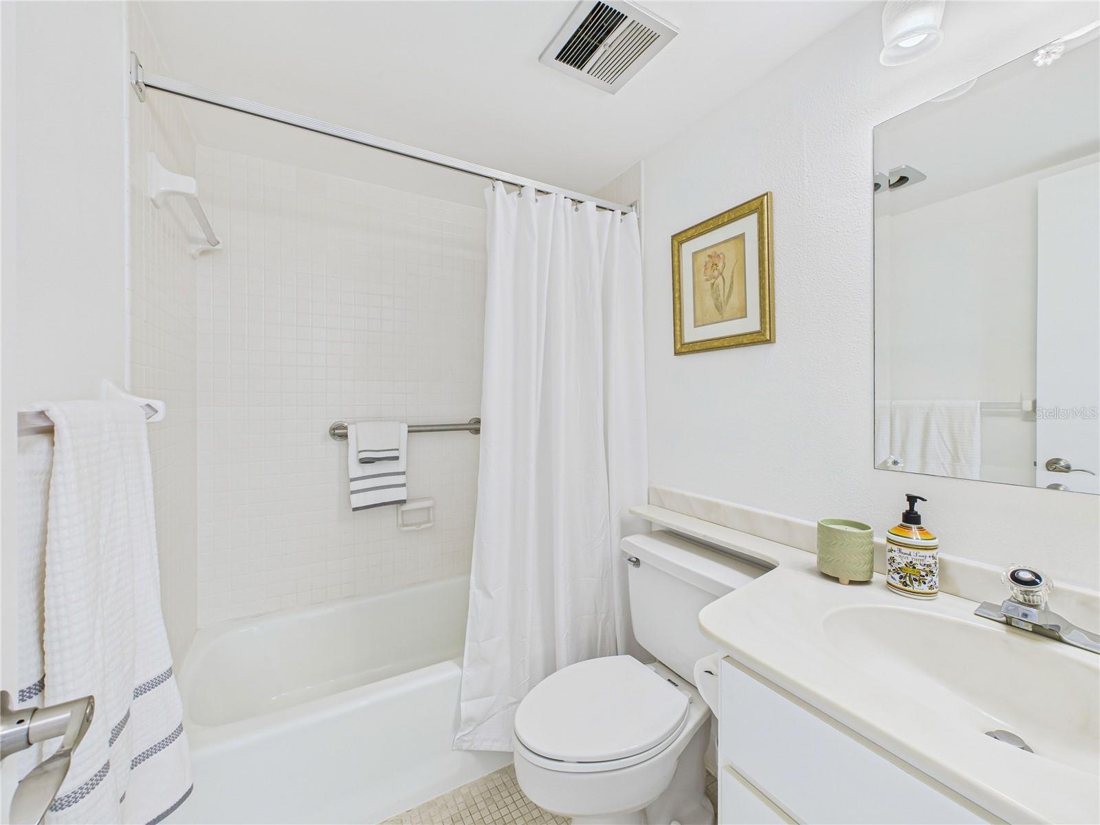 Image 23 of 55 For 8767 Midnight Pass Road 403f