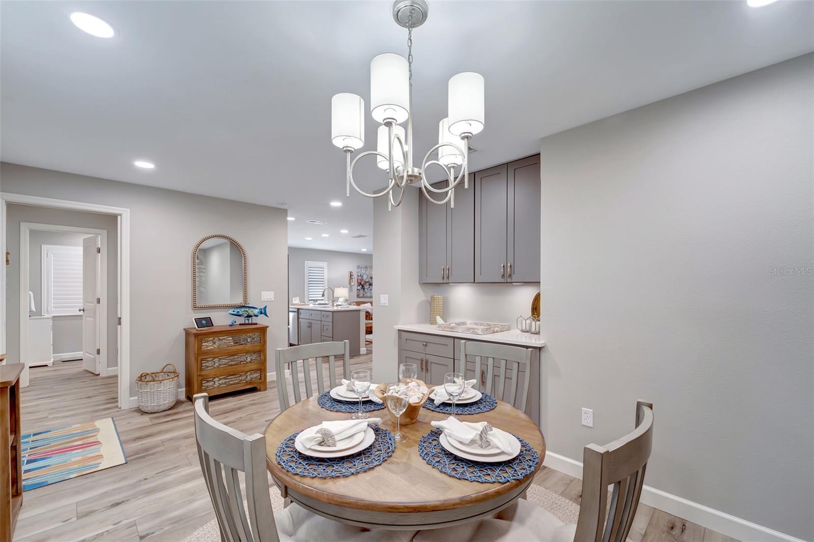 Image 6 of 36 For 3546 Auburn Court 240