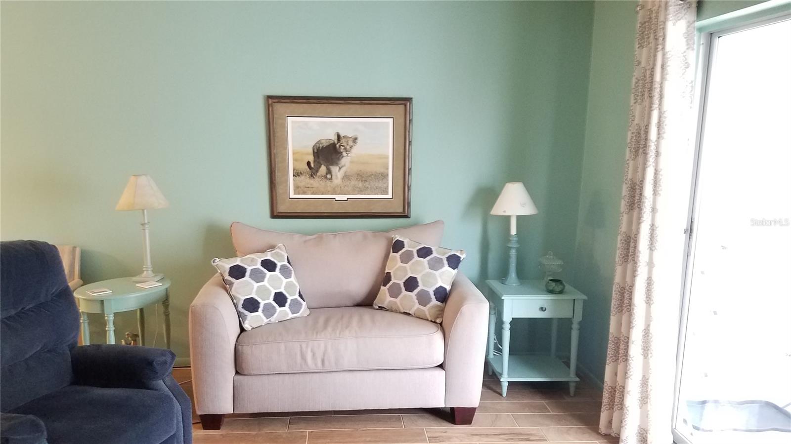 Image 3 of 24 For 1801 Restful Drive N7