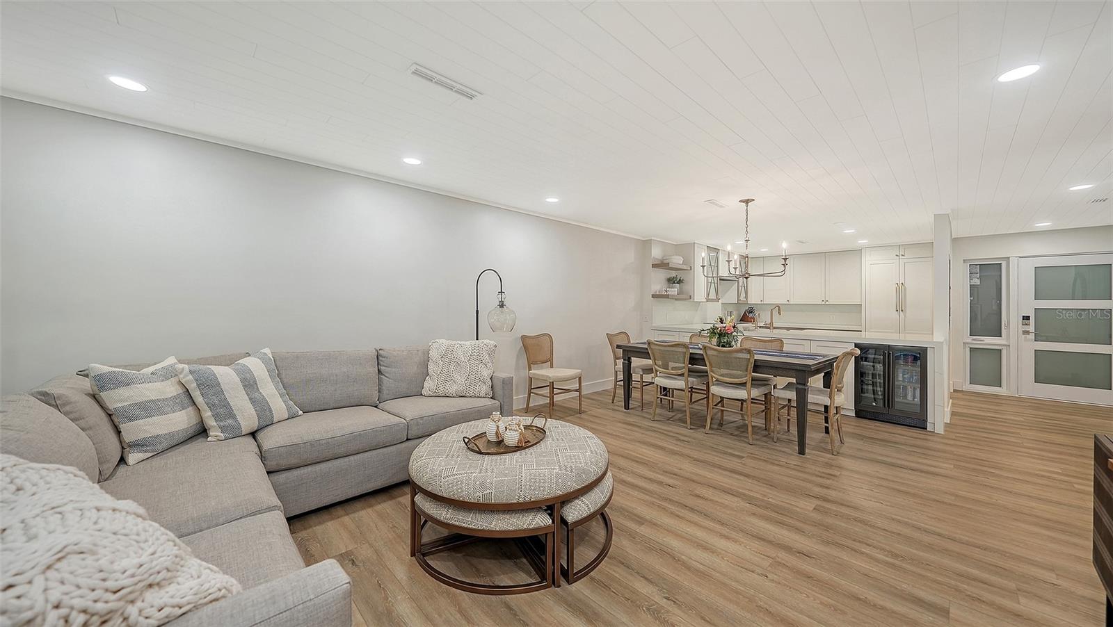 Image 13 of 55 For 2089 Gulf Of Mexico Drive G1-105