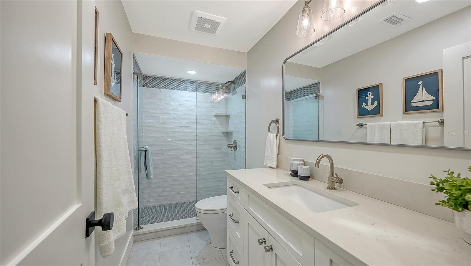 Image 31 of 55 For 2089 Gulf Of Mexico Drive G1-105